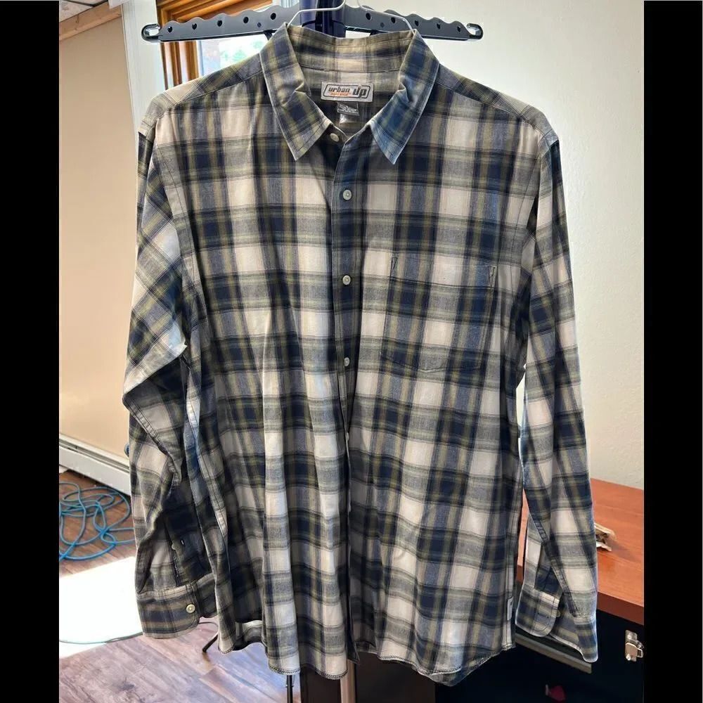 EUC Urban Up Pipeline Long Sleeve plaid Button Down Shirt # M1